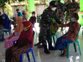 Tak Henti, Satgas TMMD Bojonegoro Terus Bergerak Terapkan Protokol Kesehatan